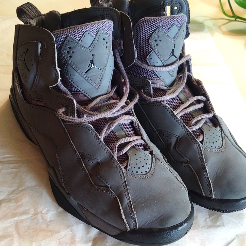 Jordan True Flight Gray